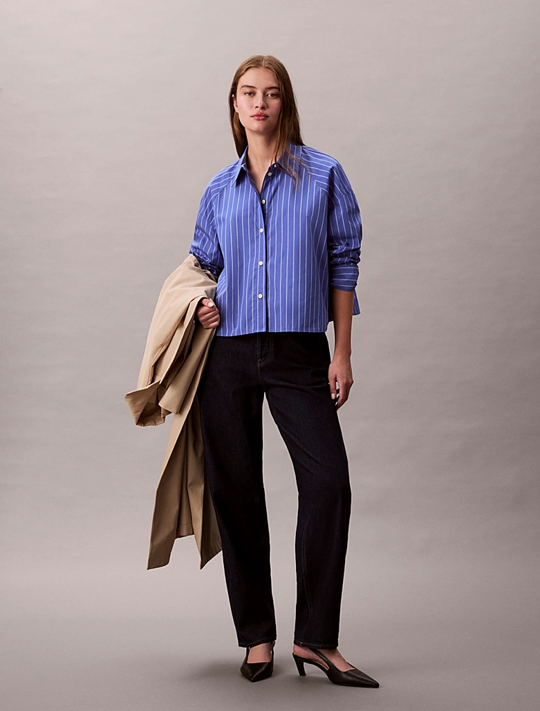 Chemise boxy courte et rayée à col boutonné